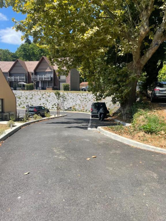 Appartement Proche Centre Historique Avec Parking Sarlat-la-Caneda Ngoại thất bức ảnh